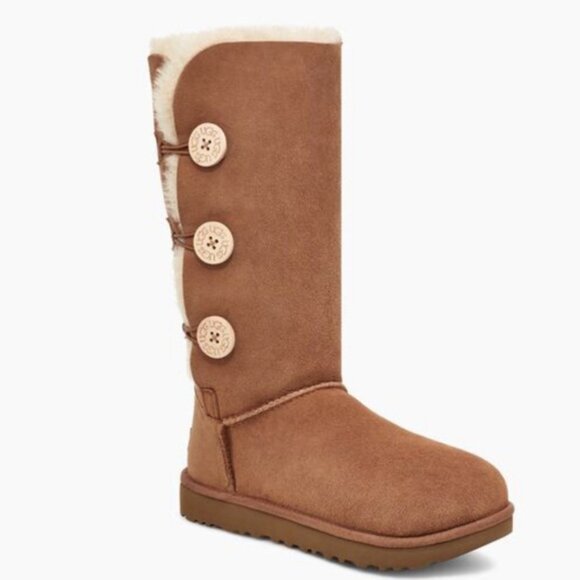 UGG BAILEY 3 Button Tall Boots Shearling Cozy Tan Fur Snow Booties Warm Snow 5 - Picture 1 of 13